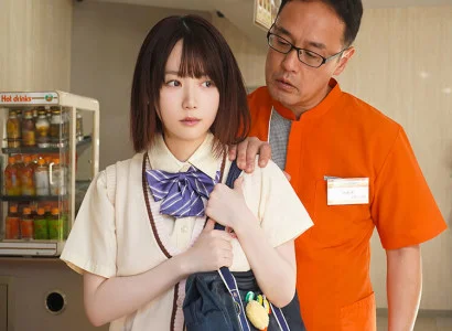 Anh chàng quản lý xử lý em gái ăn cắp vặt tại cửa hàng