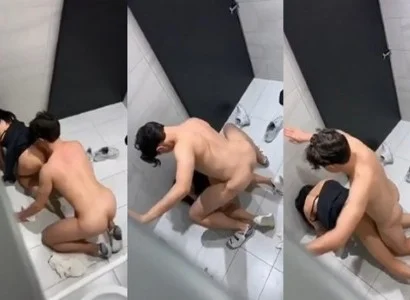 Cặp đôi trong nhà vệ sinh quan hệ trong nhà vệ sinh quán bar