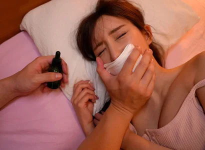 Gã dùng thuốc mê rồi quan hệ với cô em họ xinh đẹp